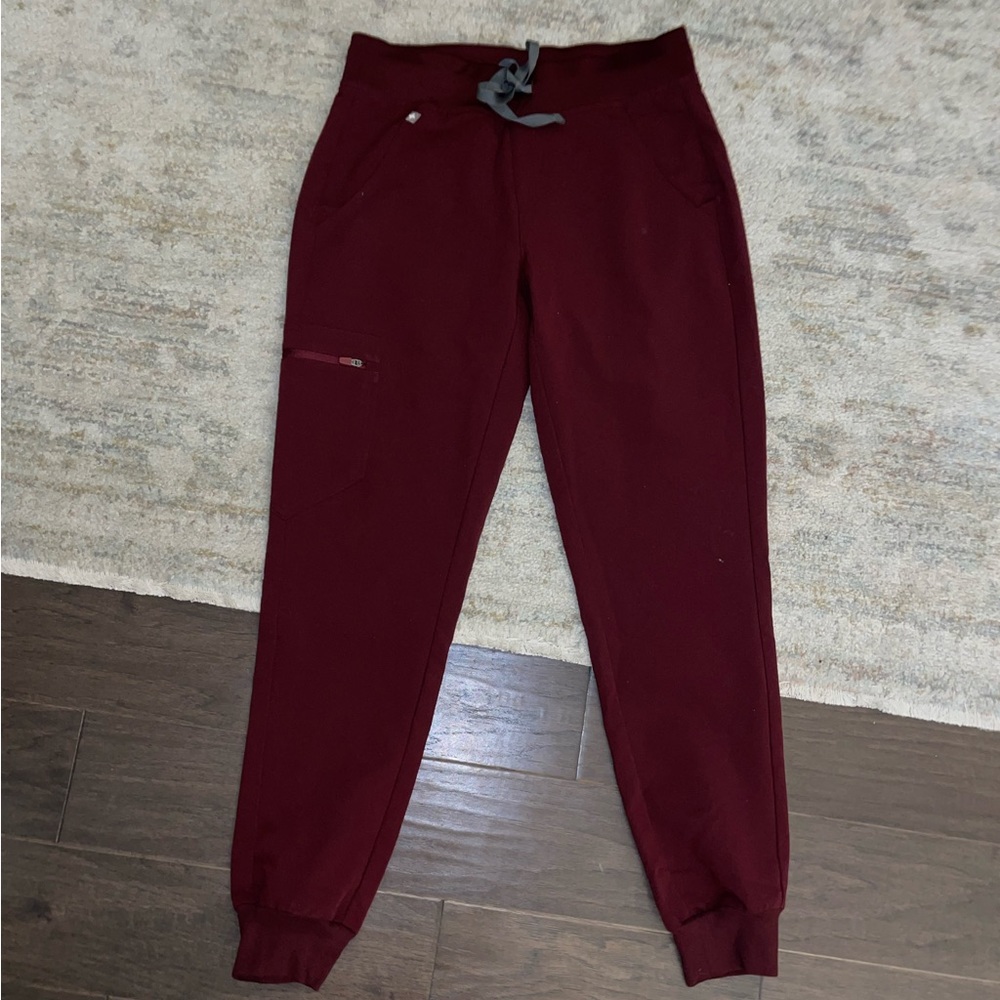 Women’s figs scrubs jogger bottoms size xs
